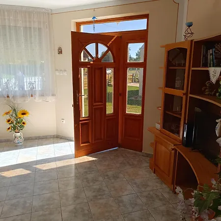 Apartament Valika Nyaralója Balatonkersztúr