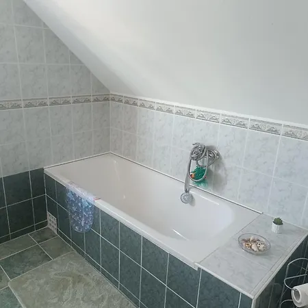 Valika Nyaraloja Balatonkersztur