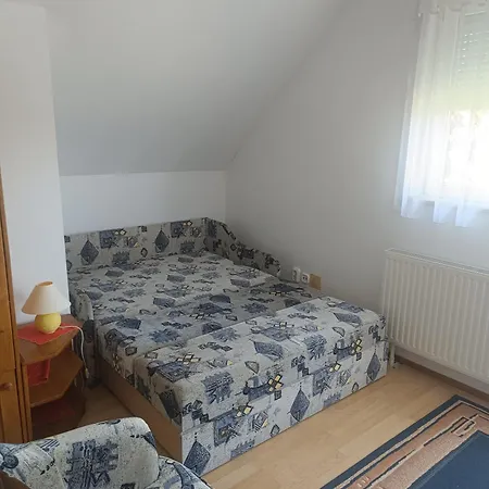 Valika Nyaraloja Balatonkersztur Balatonkeresztúr