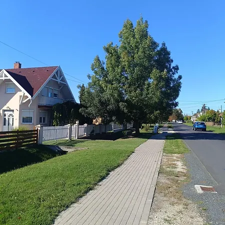 Appartement Valika Nyaraloja Balatonkersztur *