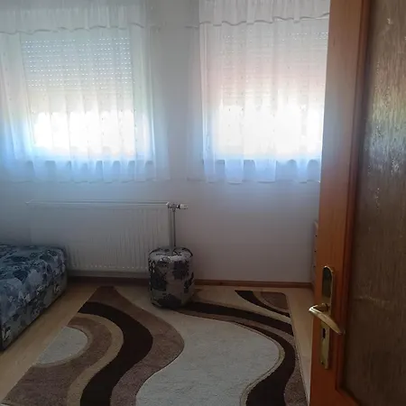 Valika Nyaraloja Balatonkersztur Appartement