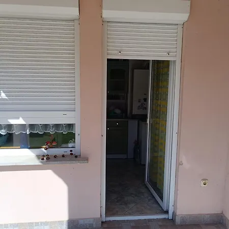 Valika Nyaraloja Balatonkersztur Appartement *